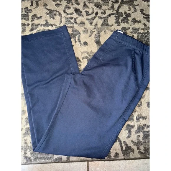 Figs women's blue scrub top and‎ pant set size medium - Picture 2 of 9
